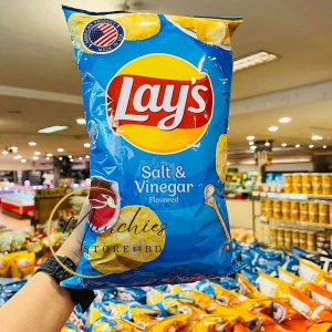Lay’s Salt & Vinegar Chips packet with crispy tangy potato chips