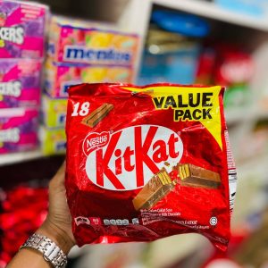 Nestlé KitKat Value Pack 18 Breaks milk chocolate wafer bars sharing pack