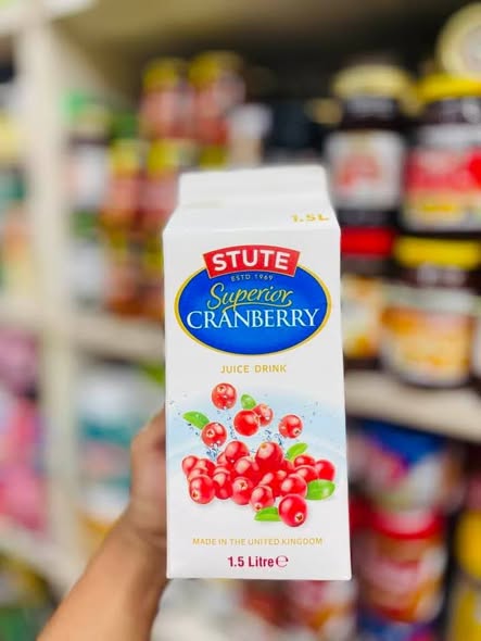 Stute Superior Cranberry Juice Drink 1.5 litre refreshing fruit juice bottle