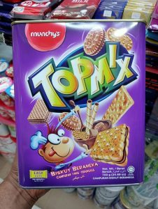 Munchys TopMix Assorted Biscuits 700g Pack