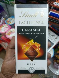 Lindt Caramel with Sea Salt Dark Chocolate 100g Bar