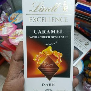 Lindt Caramel with Sea Salt Dark Chocolate 100g Bar